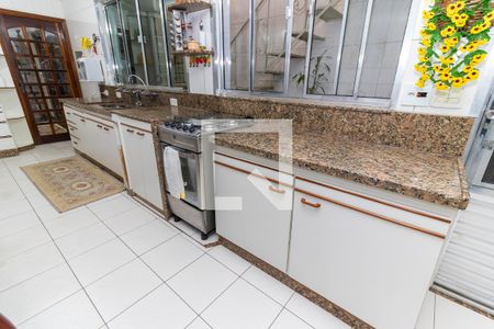 Casa à venda com 300m², 4 quartos e 1 vagaCozinha