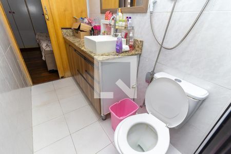 Casa à venda com 300m², 4 quartos e 1 vagaBanheiro da Suíte 2