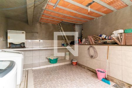 Casa à venda com 300m², 4 quartos e 1 vagaÁrea de Serviço