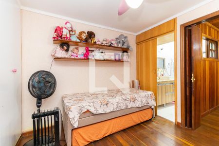 Casa à venda com 300m², 4 quartos e 1 vagaQuarto 2 - Suíte