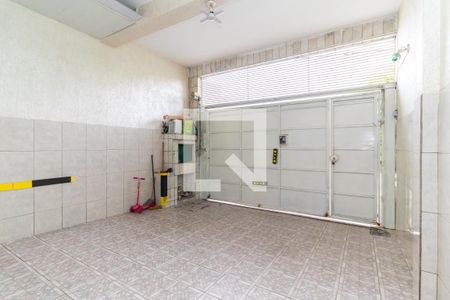 Casa à venda com 300m², 4 quartos e 1 vagaGaragem
