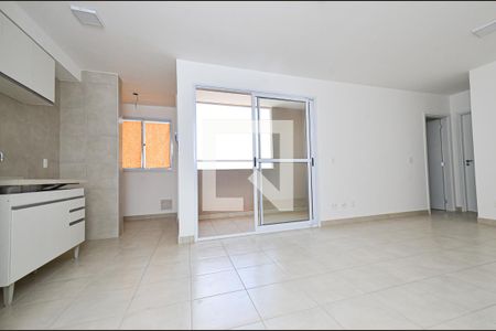 Sala de estar de apartamento à venda com 2 quartos, 60m² em Nova Vista, Belo Horizonte