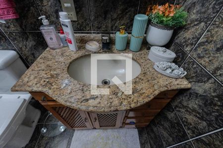 Apartamento para alugar com 65m², 2 quartos e sem vagaBanheiro