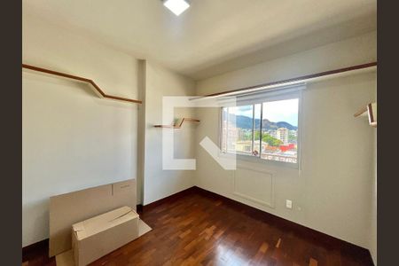 Apartamento para alugar com 95m², 2 quartos e 1 vaga Apartamento para alugar com 95m², 2 quartos e 1 vagaQuarto