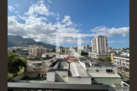 Apartamento para alugar com 95m², 2 quartos e 1 vaga Apartamento para alugar com 95m², 2 quartos e 1 vagaVaranda - Vista