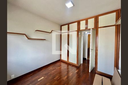 Apartamento para alugar com 95m², 2 quartos e 1 vaga Apartamento para alugar com 95m², 2 quartos e 1 vagaQuarto