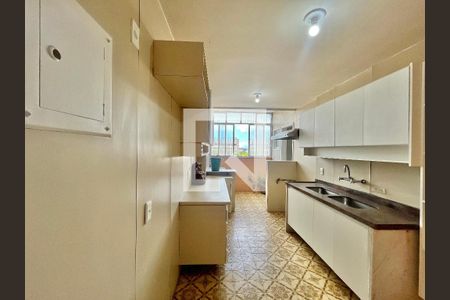 Apartamento para alugar com 95m², 2 quartos e 1 vaga Apartamento para alugar com 95m², 2 quartos e 1 vagaCozinha