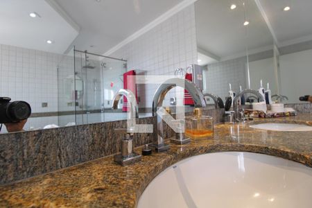 Apartamento para alugar com 552m², 5 quartos e 5 vagasBanheiro - Quarto