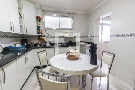 Apartamento à venda com 140m², 3 quartos e 2 vagasCozinha