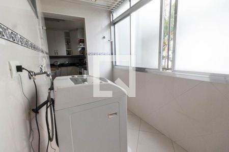 Apartamento à venda com 140m², 3 quartos e 2 vagasÁrea de serviço
