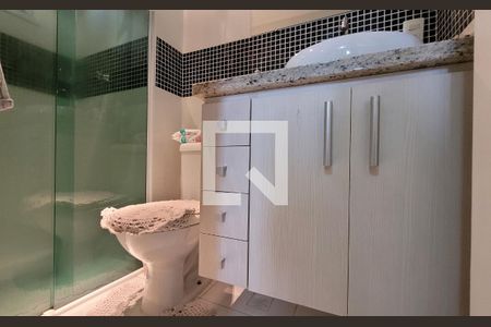 Apartamento à venda com 71m², 3 quartos e 1 vagaBanheiro da suíte