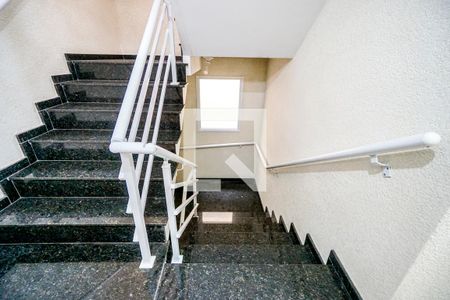 Apartamento à venda com 37m², 2 quartos e sem vagaEscada