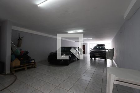 Casa à venda com 325m², 5 quartos e 6 vagasGaragem