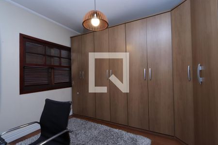 Casa à venda com 325m², 5 quartos e 6 vagasQuarto 4