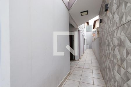 Casa à venda com 325m², 5 quartos e 6 vagasCorredor Lateral