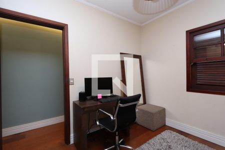 Casa à venda com 325m², 5 quartos e 6 vagasQuarto 4