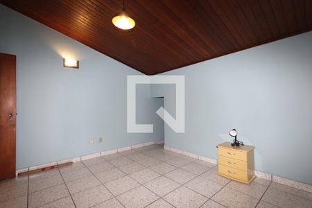 Casa à venda com 325m², 5 quartos e 6 vagasQuarto 5