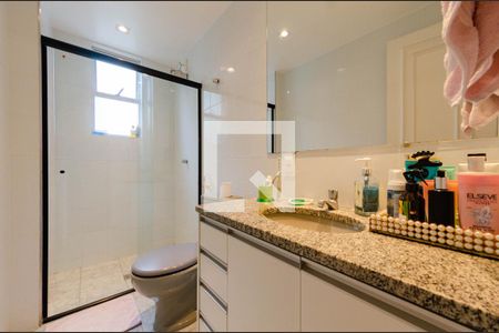 Apartamento à venda com 102m², 3 quartos e 2 vagasBanheiro