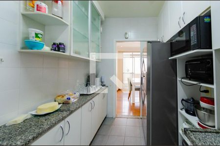 Apartamento à venda com 102m², 3 quartos e 2 vagasCozinha