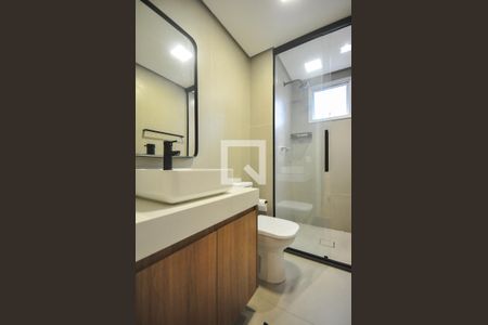 Apartamento à venda com 110m², 3 quartos e 2 vagas Apartamento à venda com 110m², 3 quartos e 2 vagasBanheiro Suíte 2