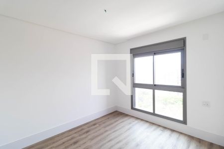 Apartamento à venda com 317m², 4 quartos e 4 vagasSuíte 02