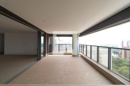 Apartamento à venda com 317m², 4 quartos e 4 vagasSacada com Churrasqueira