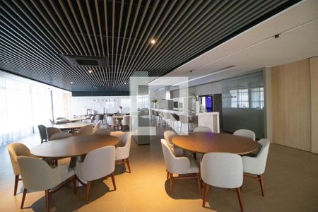 Apartamento à venda com 317m², 4 quartos e 4 vagasÁrea comum - Salão de festas