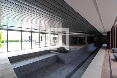 Apartamento à venda com 317m², 4 quartos e 4 vagasÁrea comum - Piscina coberta