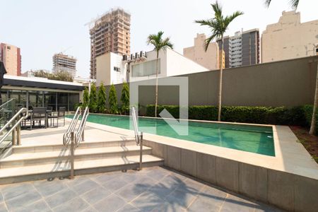 Apartamento à venda com 317m², 4 quartos e 4 vagasÁrea comum - Piscina