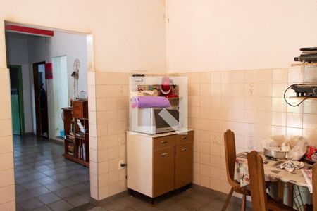 Casa à venda com 605m², 3 quartos e 10 vagasCOZINHA