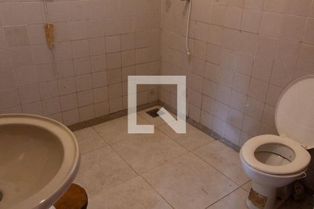 Casa à venda com 605m², 3 quartos e 10 vagasBANHEIRO ÁREA EXTERNA