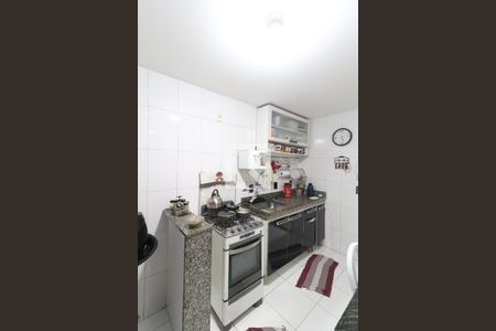 Casa de condomínio à venda com 69m², 2 quartos e 1 vagaCozinha