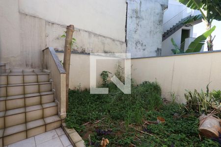 Casa à venda com 250m², 3 quartos e 2 vagasQuintal