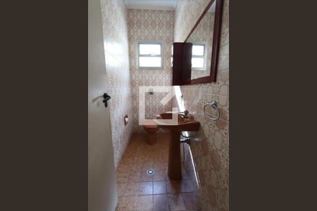 Casa à venda com 250m², 3 quartos e 2 vagasLavabo