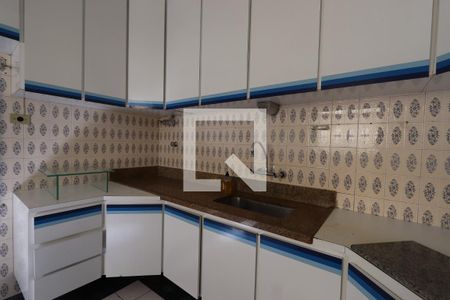 Casa à venda com 250m², 3 quartos e 2 vagasCozinha