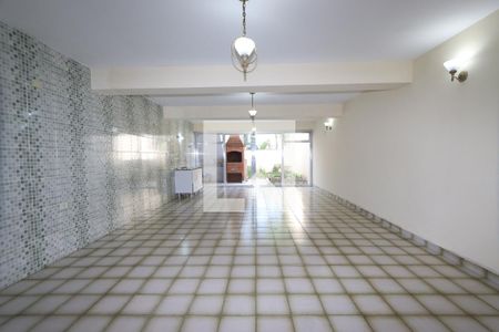 Casa à venda com 250m², 3 quartos e 2 vagasÁrea comum