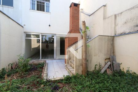 Casa à venda com 250m², 3 quartos e 2 vagasQuintal