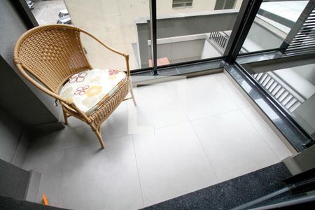 Studio para alugar com 28m², 1 quarto e sem vaga Studio para alugar com 28m², 1 quarto e sem vagaVaranda