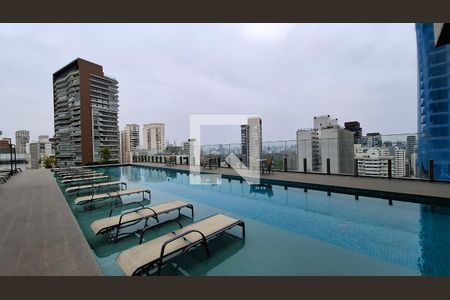 Studio para alugar com 28m², 1 quarto e sem vaga Studio para alugar com 28m², 1 quarto e sem vagaÁrea Comum - Piscina