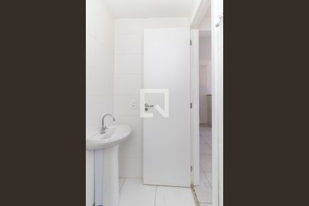 Apartamento à venda com 40m², 2 quartos e sem vaga Apartamento à venda com 40m², 2 quartos e sem vagaBanheiro