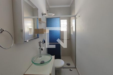 Casa à venda com 180m², 3 quartos e 2 vagasBanheiro