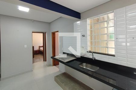 Casa à venda com 180m², 3 quartos e 2 vagasCozinha