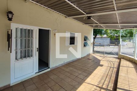Casa à venda com 180m², 3 quartos e 2 vagasQuintal - Garagem