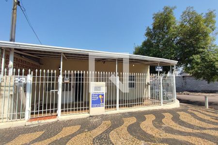 Casa à venda com 180m², 3 quartos e 2 vagasPLACA INSTALADA NA FACHADA