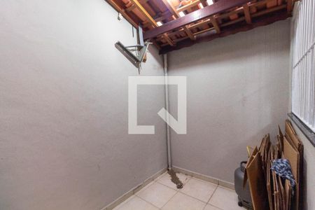 Casa à venda com 72m², 2 quartos e 2 vagasLavanderia