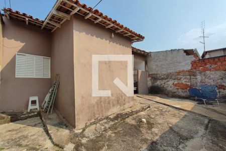 Casa à venda com 247m², 3 quartos e 2 vagas Casa à venda com 247m², 3 quartos e 2 vagasQuintal