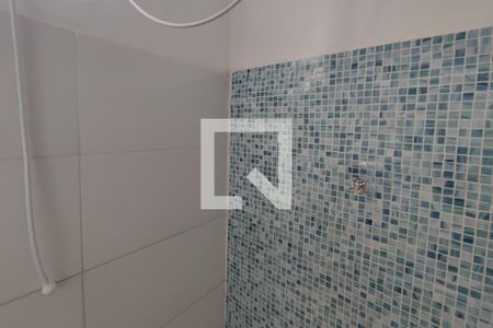 Casa à venda com 247m², 3 quartos e 2 vagas Casa à venda com 247m², 3 quartos e 2 vagasEdícula - Banheiro