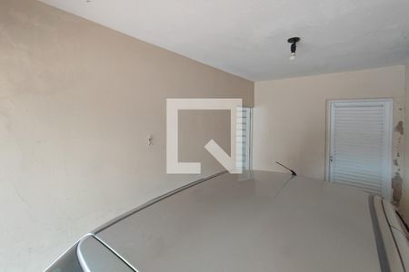 Casa à venda com 247m², 3 quartos e 2 vagas Casa à venda com 247m², 3 quartos e 2 vagasQuintal - Garagem