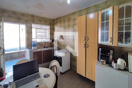 Casa à venda com 247m², 3 quartos e 2 vagas Casa à venda com 247m², 3 quartos e 2 vagasCozinha