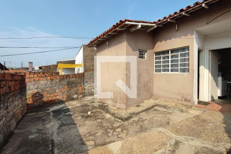Casa à venda com 247m², 3 quartos e 2 vagas Casa à venda com 247m², 3 quartos e 2 vagasQuintal